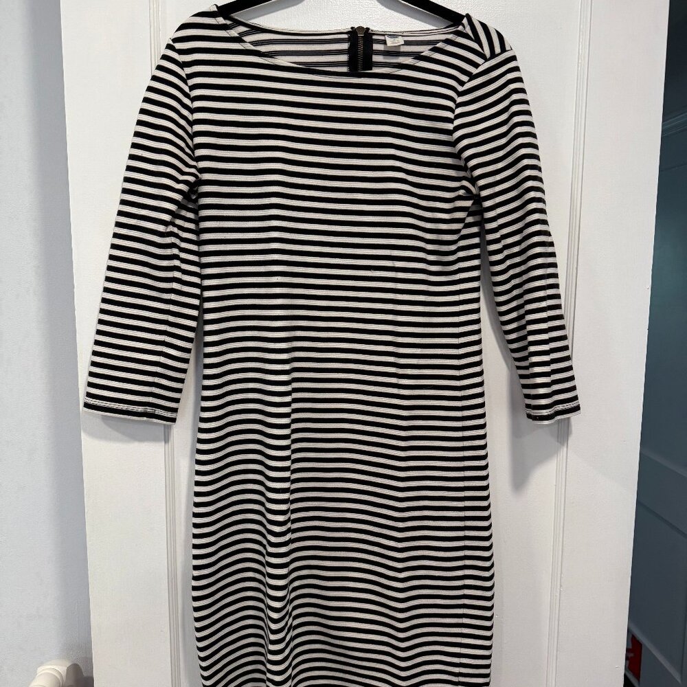 Old Navy Black and White Striped Dress - Size M